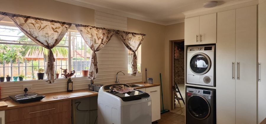 4 Bedroom Property for Sale in Doringkruin North West